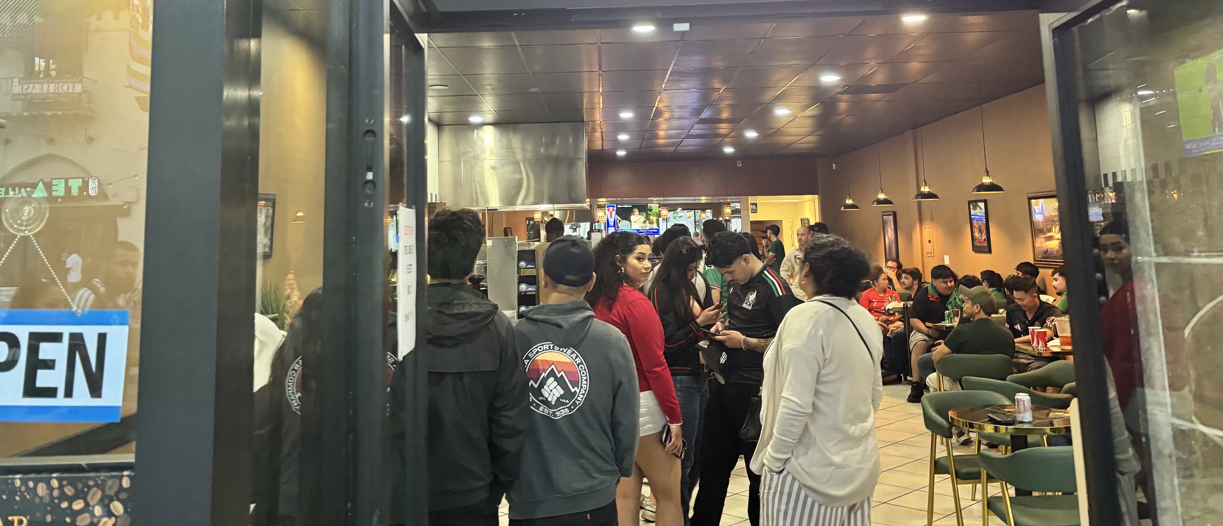First Street Pizza Atmosphere